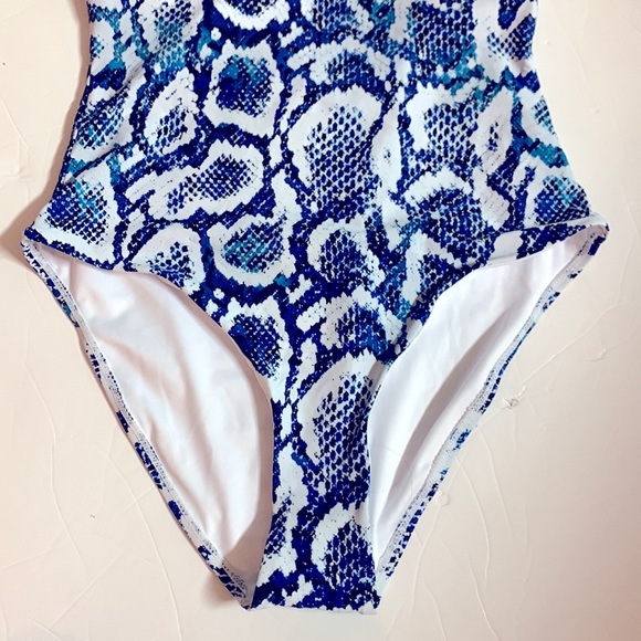 BCBGMAXAZRIA Womens One Piece Swimsuit quick dry bathing suit size 10 - Picture 8 of 11